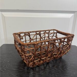 BRONZE GOLD ORGANIZATION BASKET